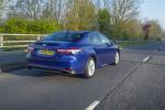 Toyota Camry Hybrid 2019 года (UK)